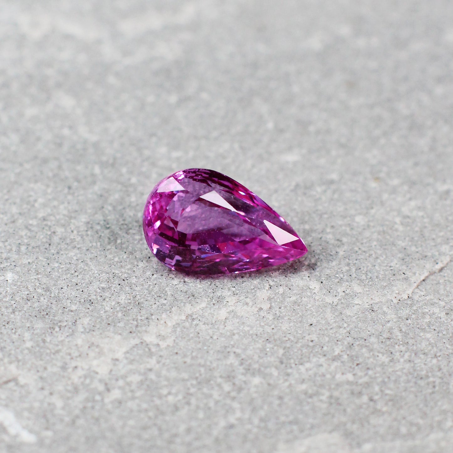 2.01ct Pink, Pear Shape Sapphire, Heated, Madagascar - 9.26 x 5.89 x 4.57mm