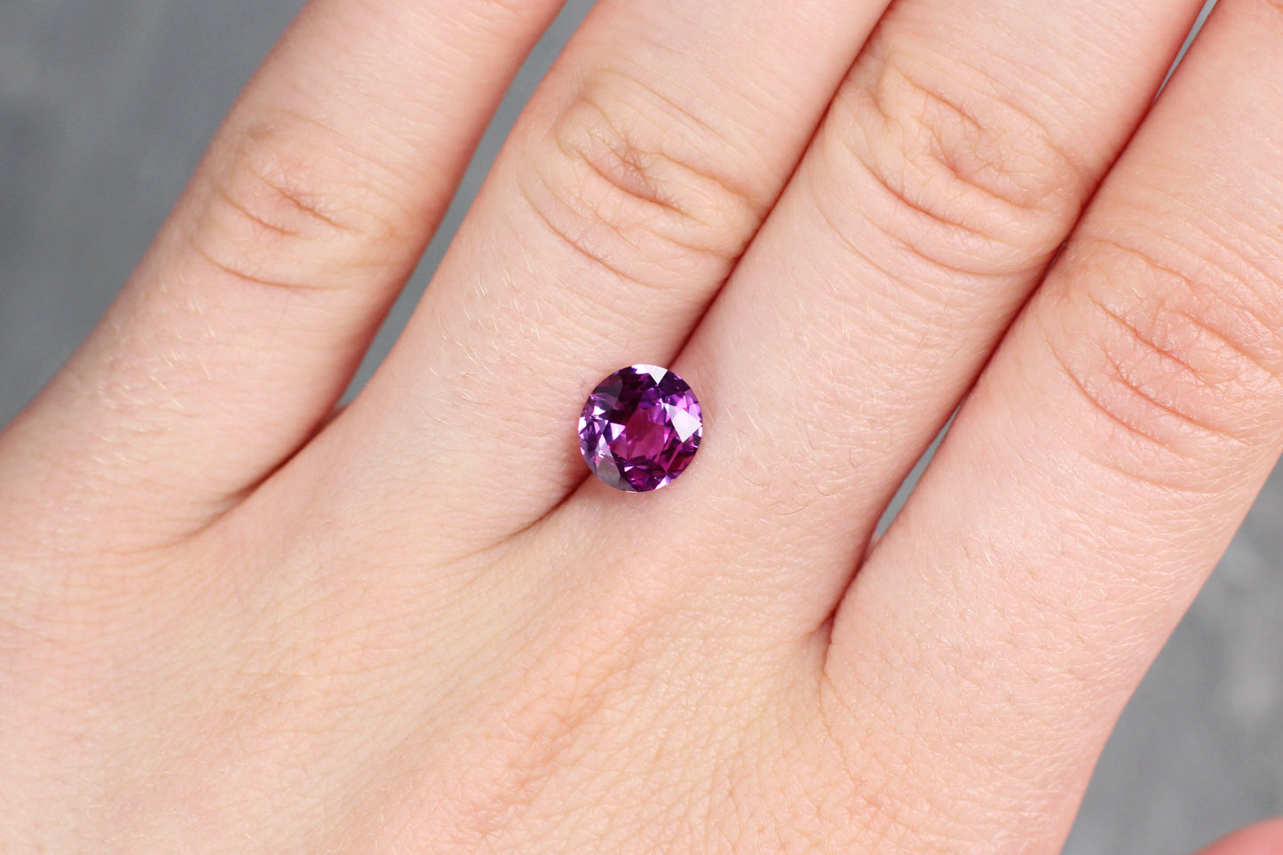 1.99ct Purplish Pink, Oval Sapphire, Heated, Sri Lanka - 8.06 x 7.55 x 3.99mm