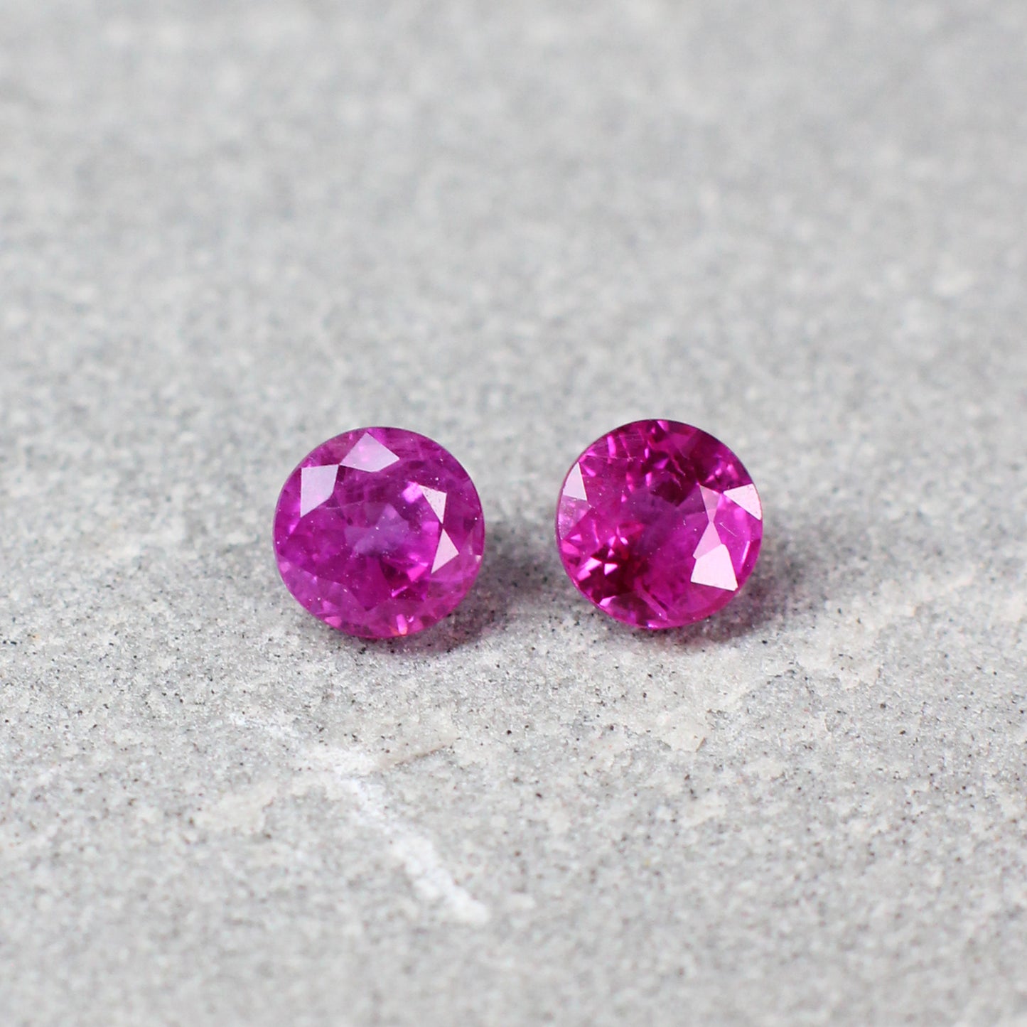 0.92ct Pink, Round Sapphire Pair, Heated, Vietnam - 4.2mm