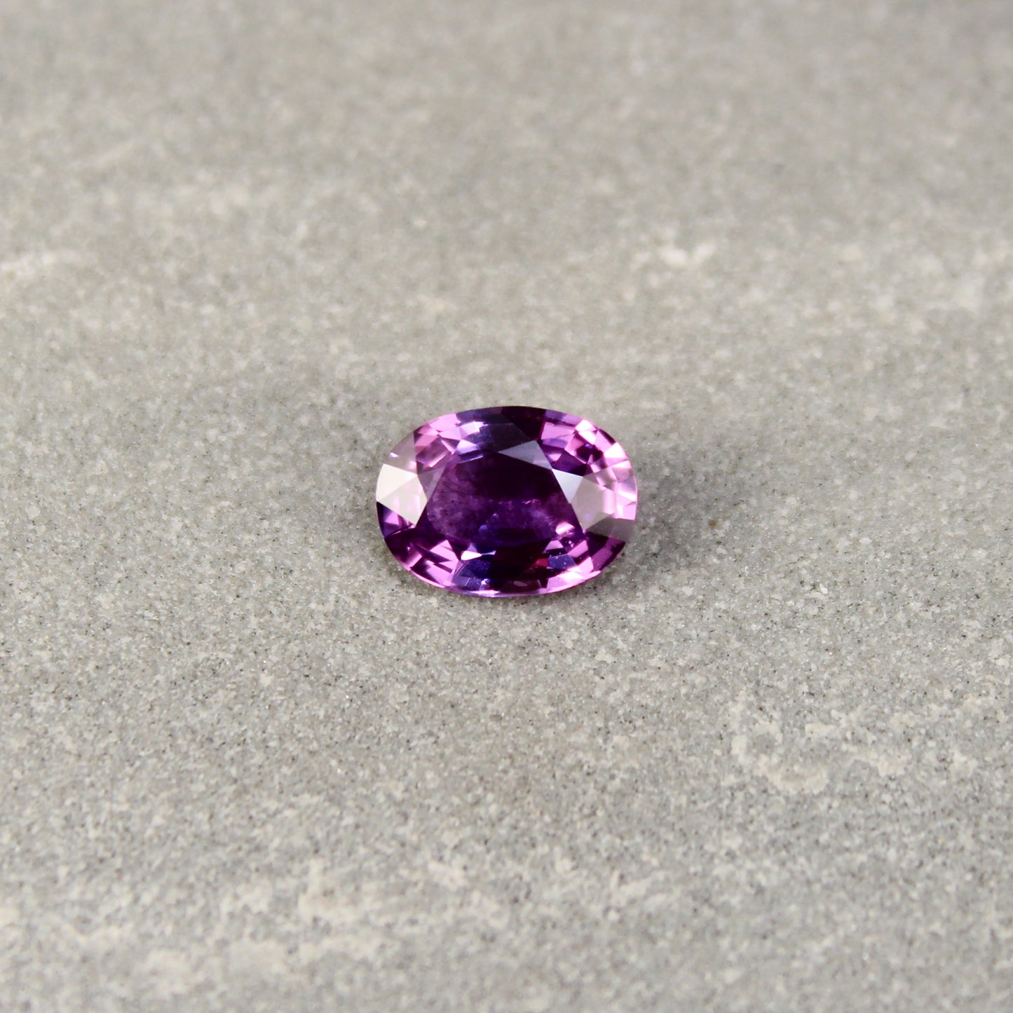 1.35ct Purple, Oval Sapphire, No Heat, Sri Lanka - 7.95 x 5.79 x 3.26mm