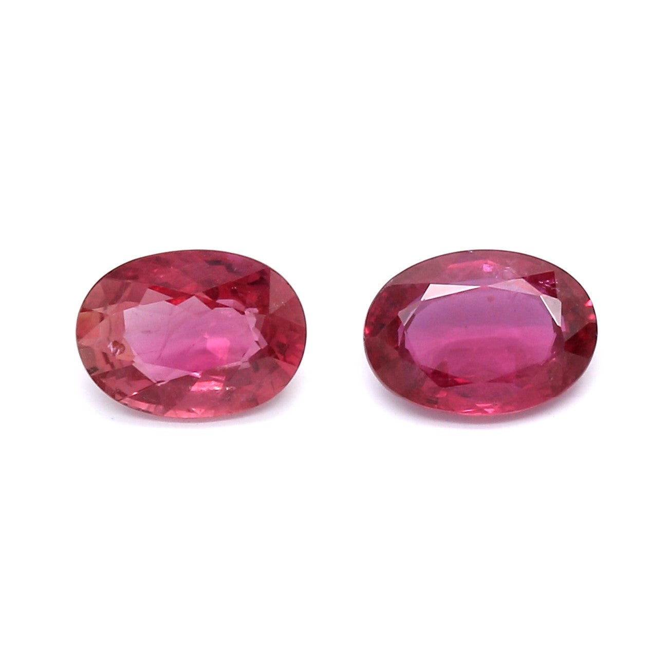 2.51ct Purplish Red, Oval Ruby Pair, Heated, Thailand - 7.9 x 5.8mm