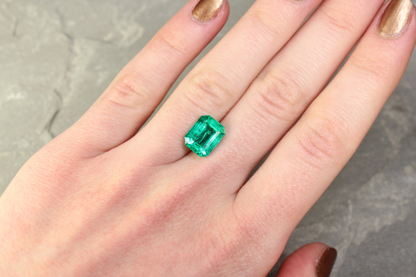 3.62ct Bluish Green, Octagon Emerald, Oiled, Zambia - 10.71 x 8.37 x 5.37mm