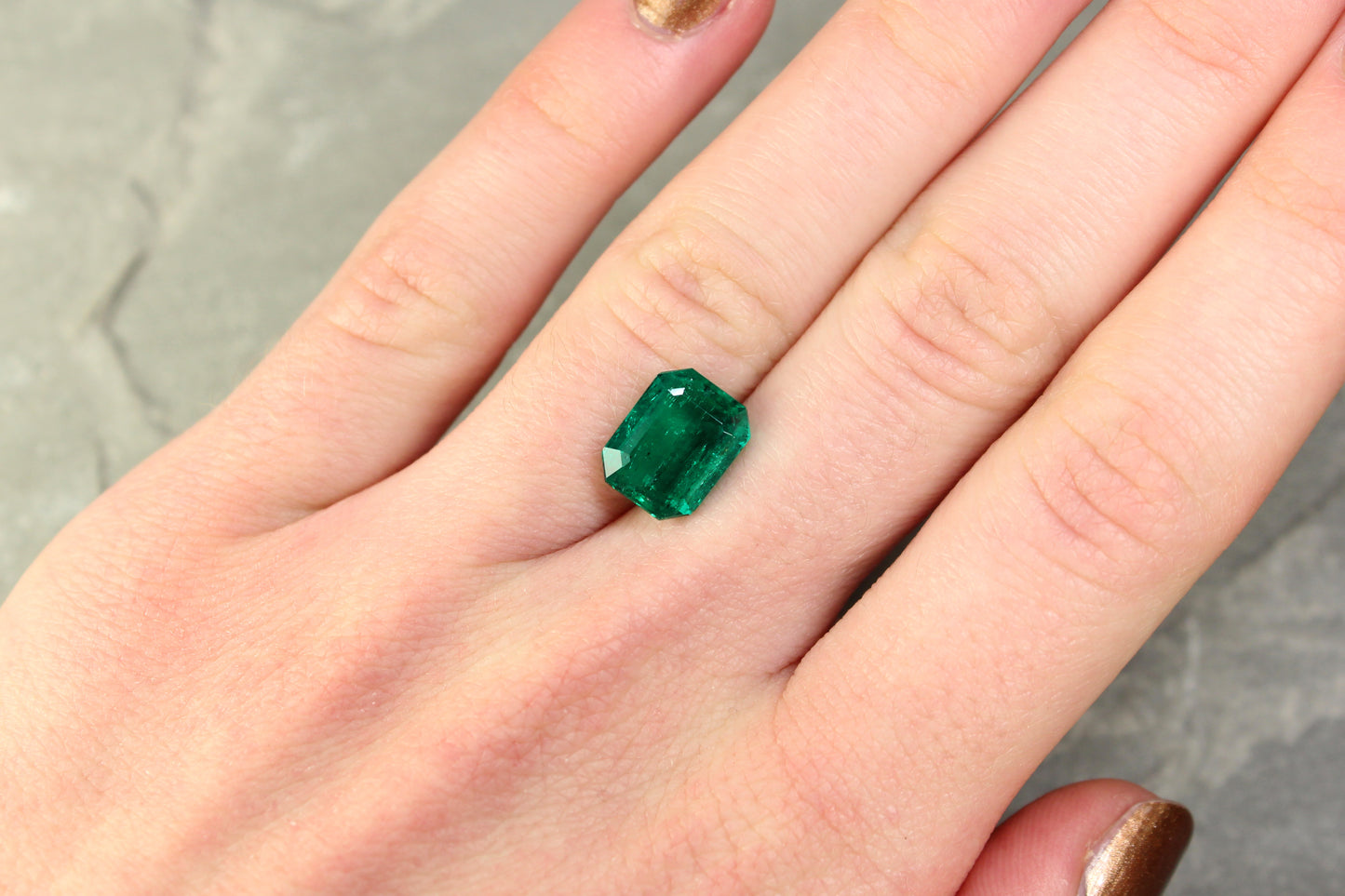 3.62ct Octagon Emerald, Moderate Resin, Colombia - 10.75 x 8.41 x 5.05mm