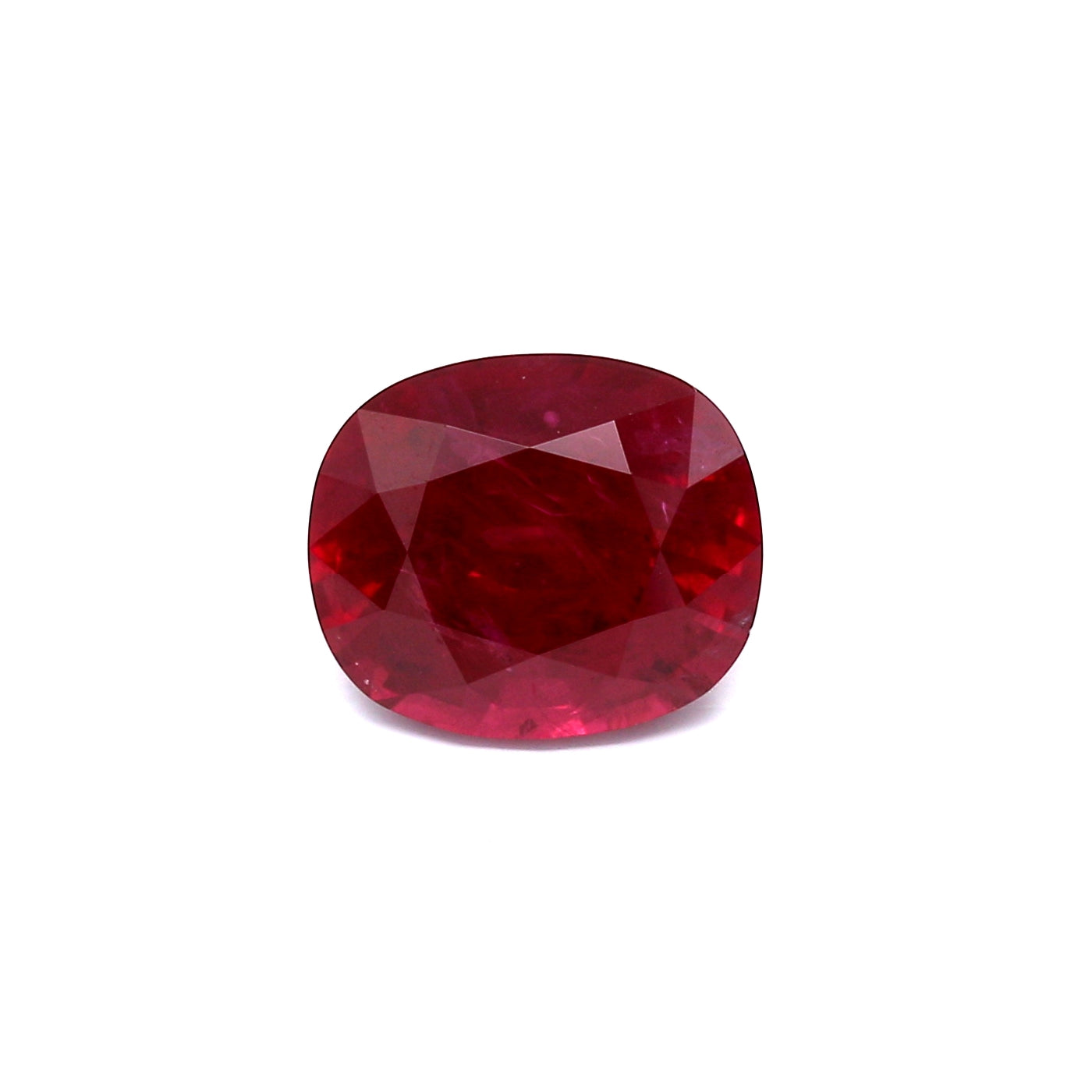 4.40ct Cushion Ruby, H(a), Thailand - 10.11 x 8.62 x 6.14mm