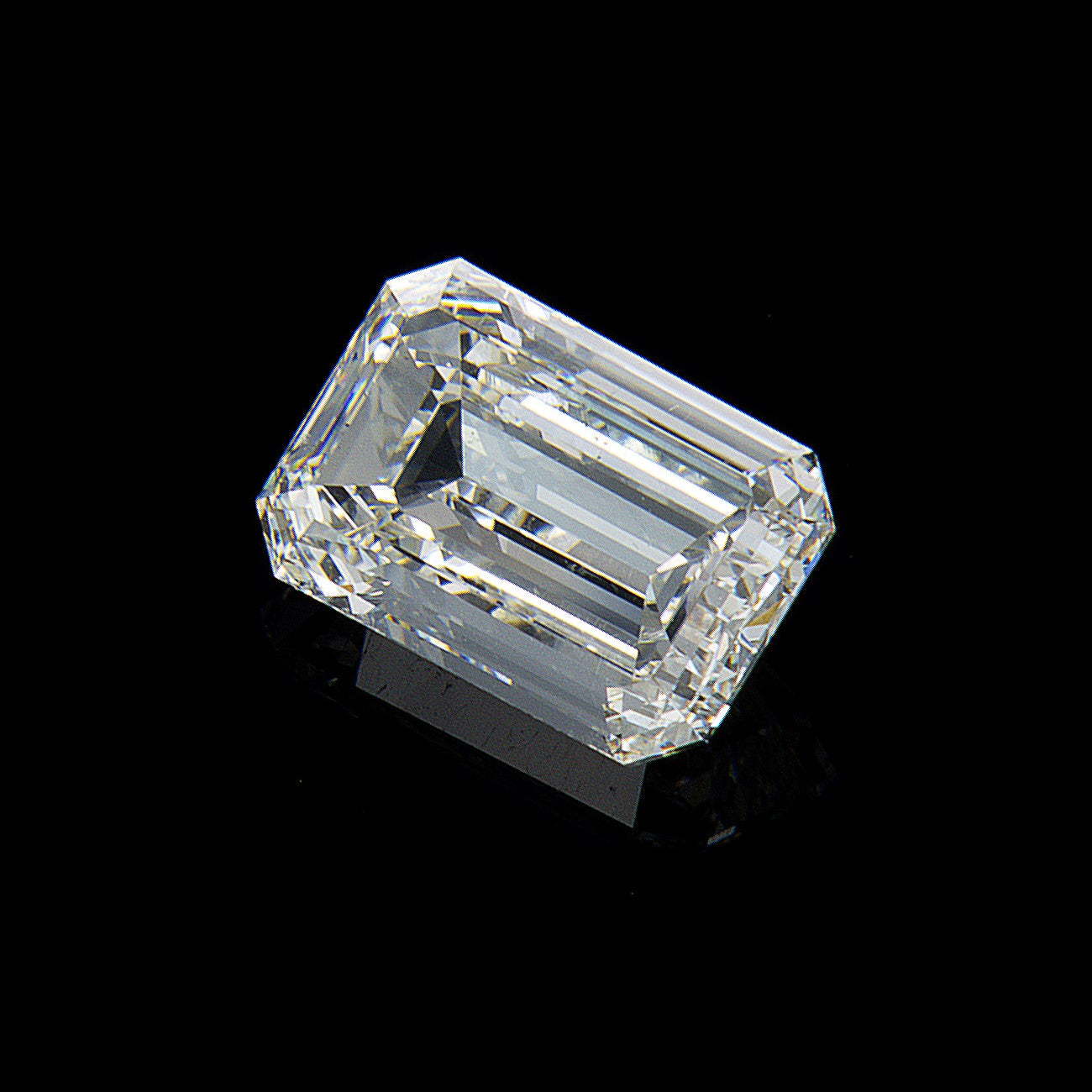 2.23ct White (H), Emerald Cut Diamond, SI1 - 9.32 x 6.28 x 3.69mm