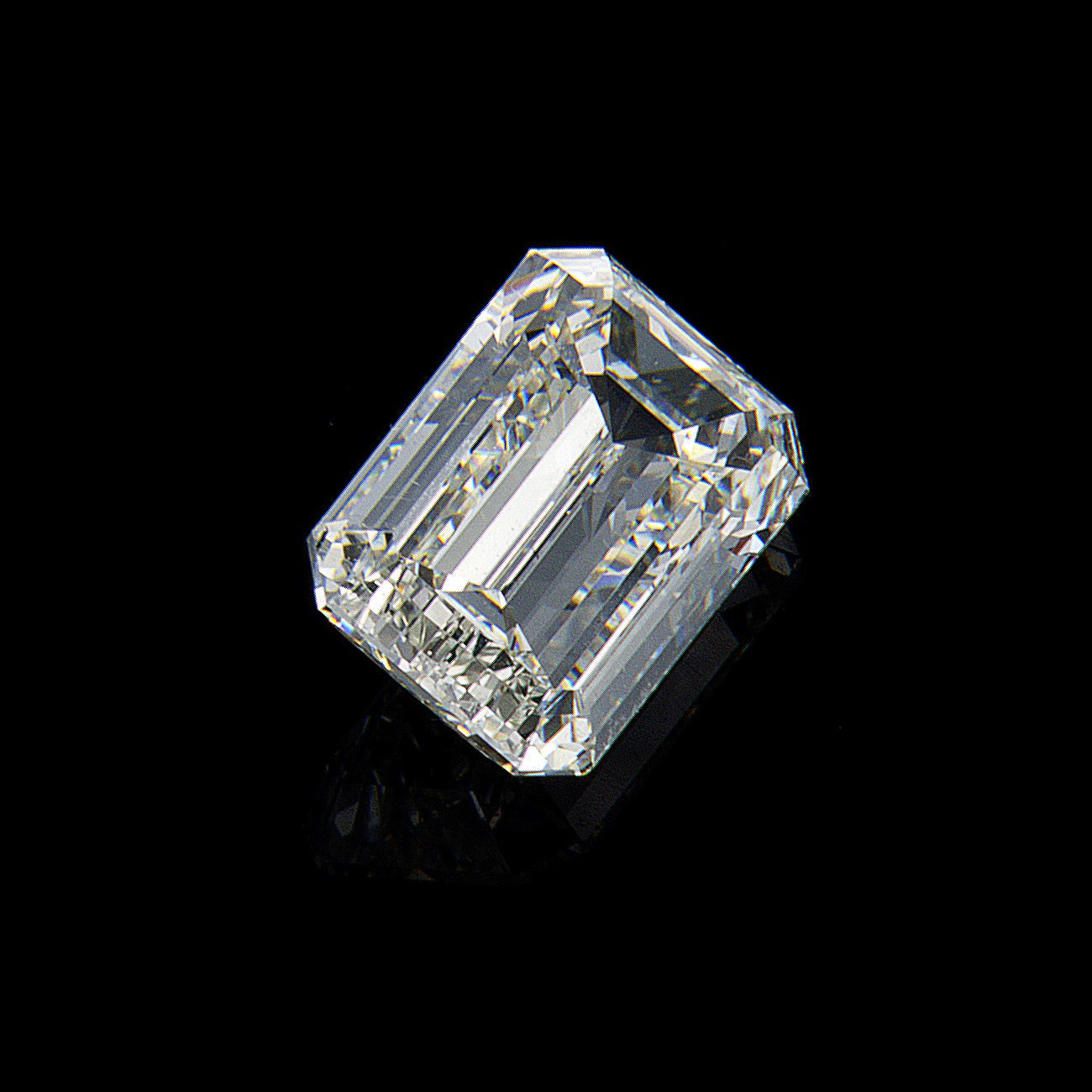 2.23ct White (H), Emerald Cut Diamond, SI1 - 9.32 x 6.28 x 3.69mm