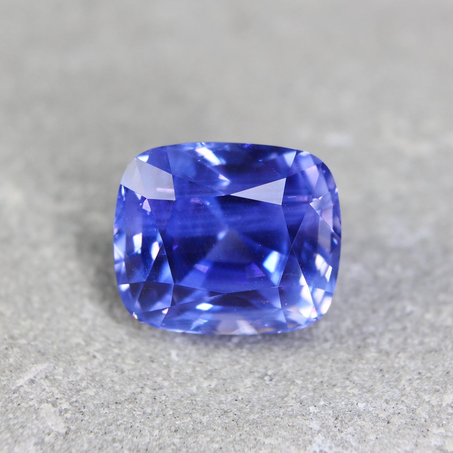 11.08ct Violetish Blue / Purple, Cushion Colour Change Sapphire, No Heat, Sri Lanka - 12.42 x 10.59 x 9.14mm