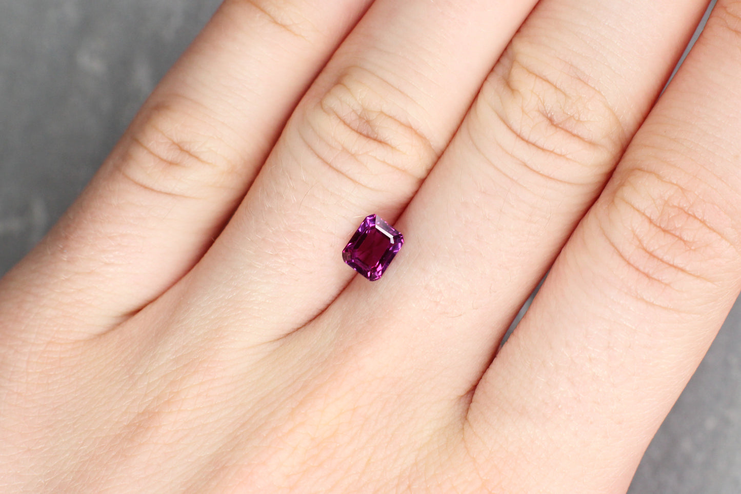 1.31ct Pink/Purple, Octagon Sapphire, No Heat, Burma - 6.14 x 5.00 x 3.65mm